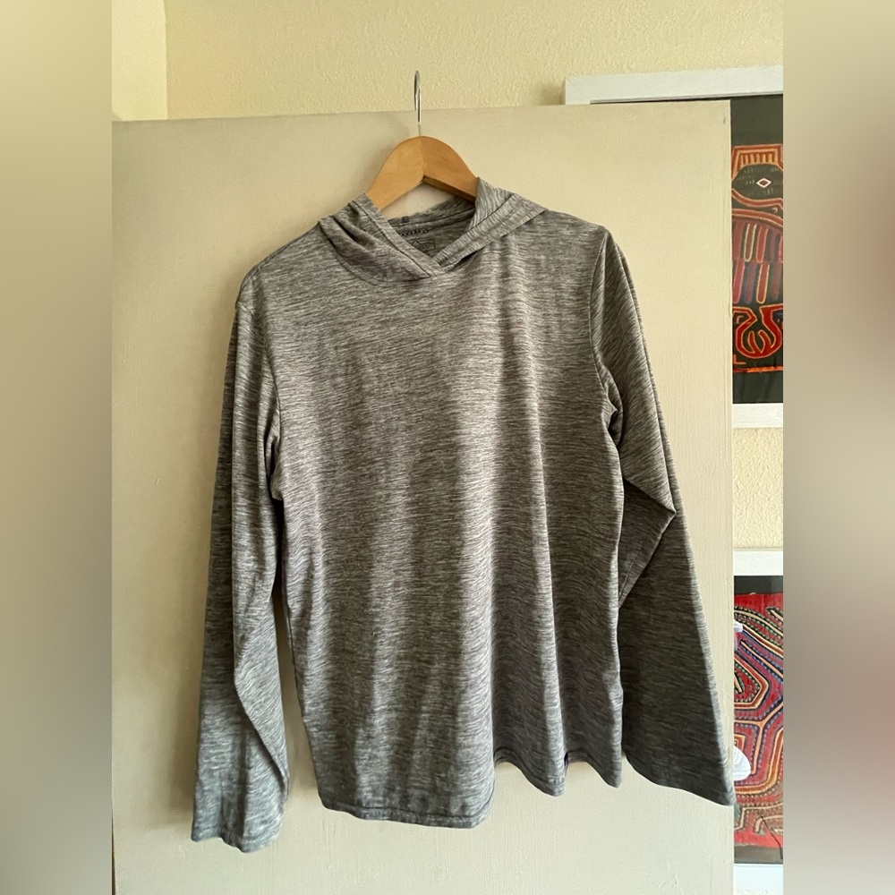 Patagonia Men's Gray Long Sleeve Hooded Tee